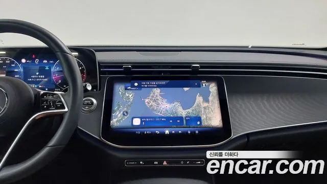 Mercedes-Benz E-Class — Фото автомобиля 9