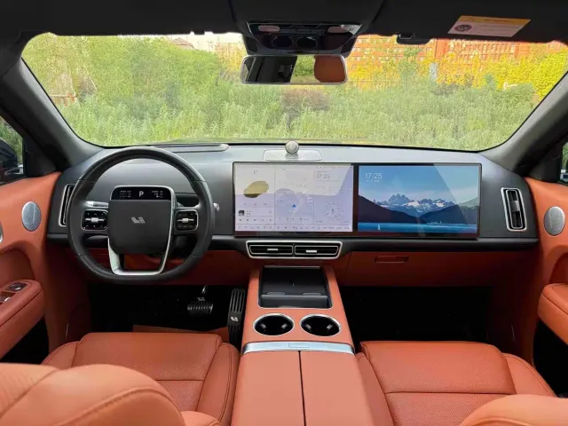 Li Auto L8 — Фото автомобиля 6