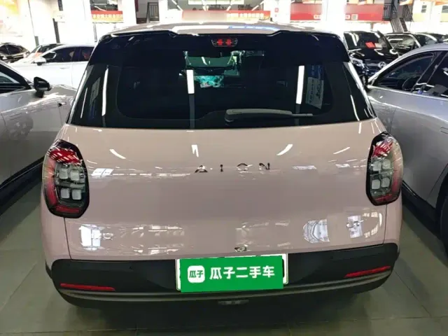 GAC Aion UT — Фото автомобиля 5