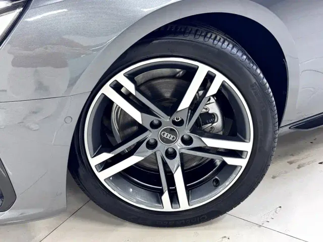 Audi A4L — Фото автомобиля 19
