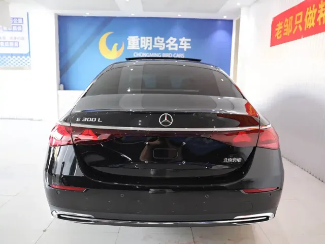 Mercedes-Benz E-Class — Фото автомобиля 6
