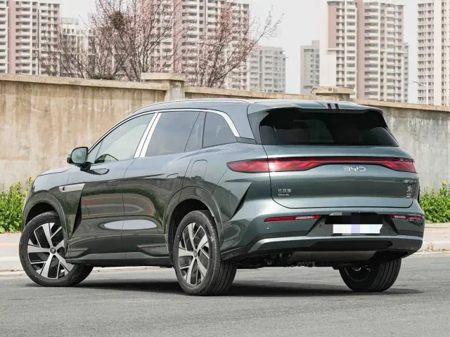 BYD Tang L — Фото автомобиля 2