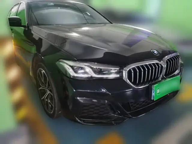 BMW 5 Series — Фото автомобиля 4