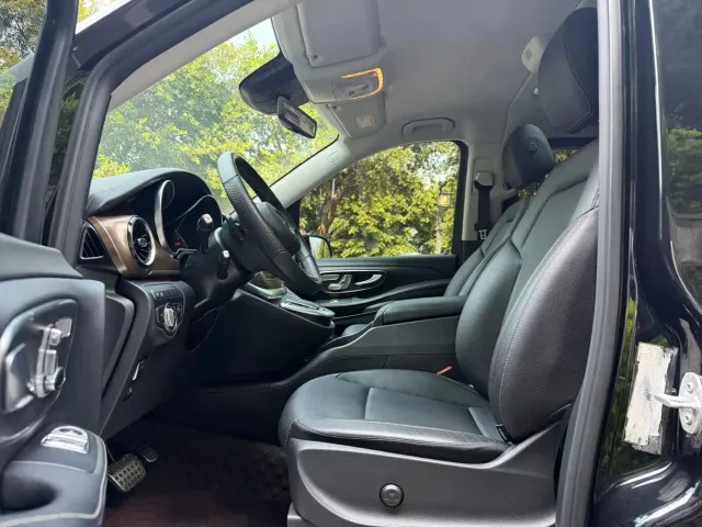 Mercedes-Benz V-Class — Фото автомобиля 7