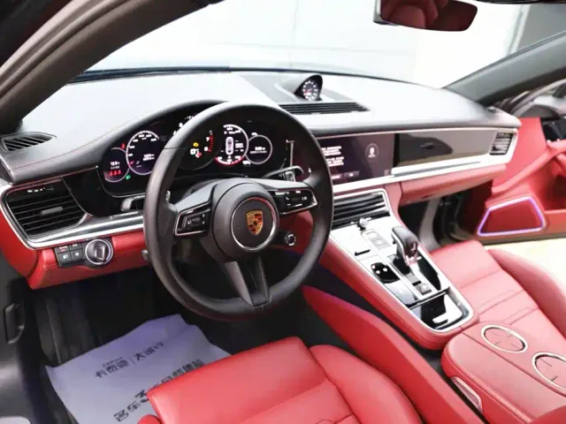Porsche Panamera — Фото автомобиля 14