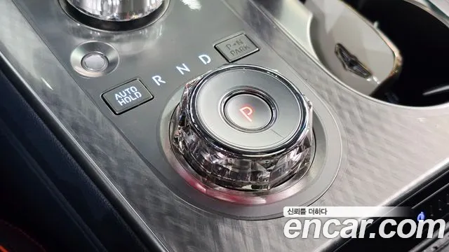 Genesis GV70 2.5T Бензин 2WD — Фото автомобиля 8