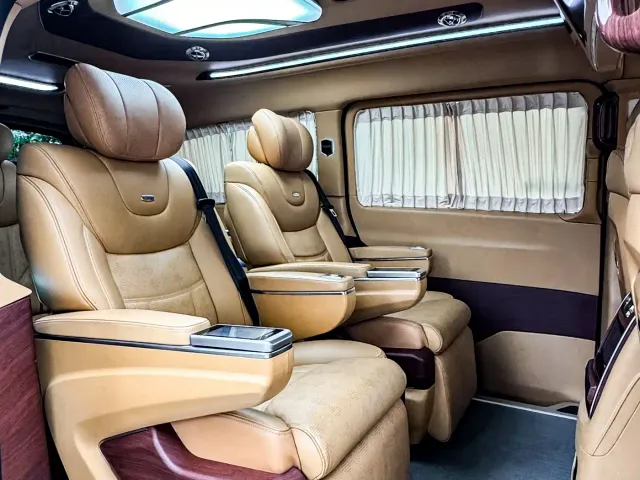 Mercedes-Benz V-Class — Фото автомобиля 22