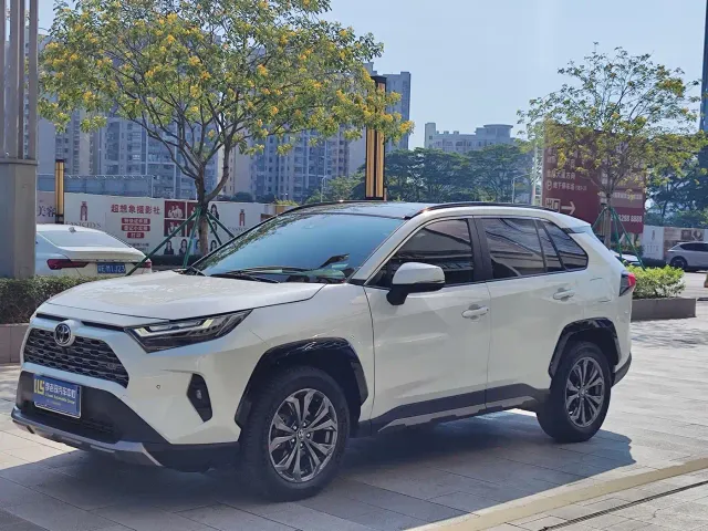 Фотография автомобиля — Toyota RAV4