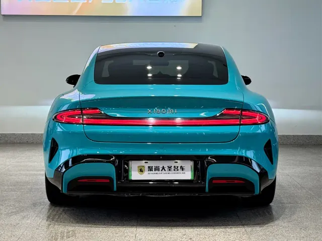 Xiaomi SU7 — Фото автомобиля 8