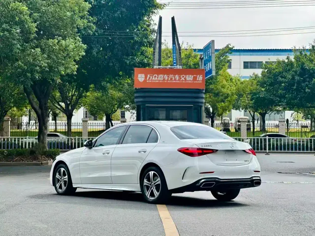 Mercedes-Benz C-Class — Фото автомобиля 8