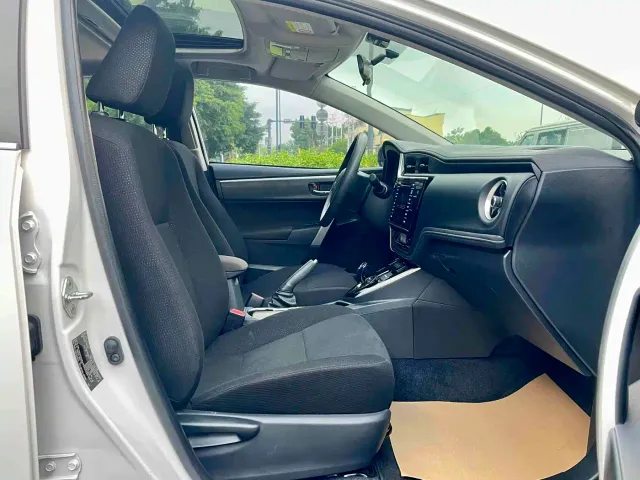 Toyota Corolla Twin Engine E+ — Фото автомобиля 15