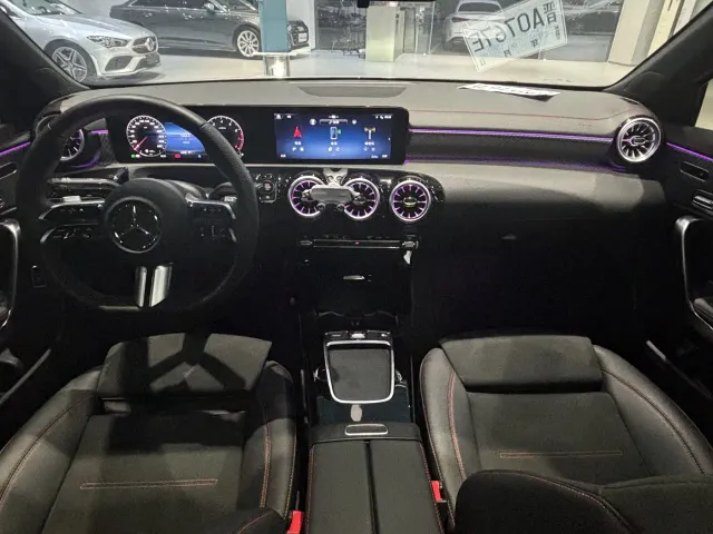 Mercedes-Benz A-Class — Фото автомобиля 13