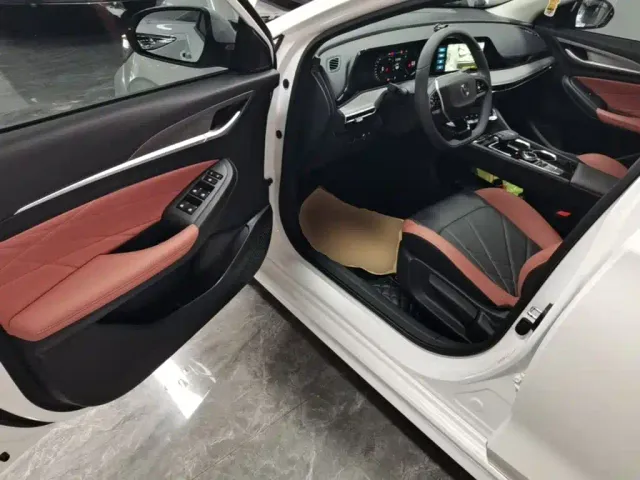 Changan Eado — Фото автомобиля 15