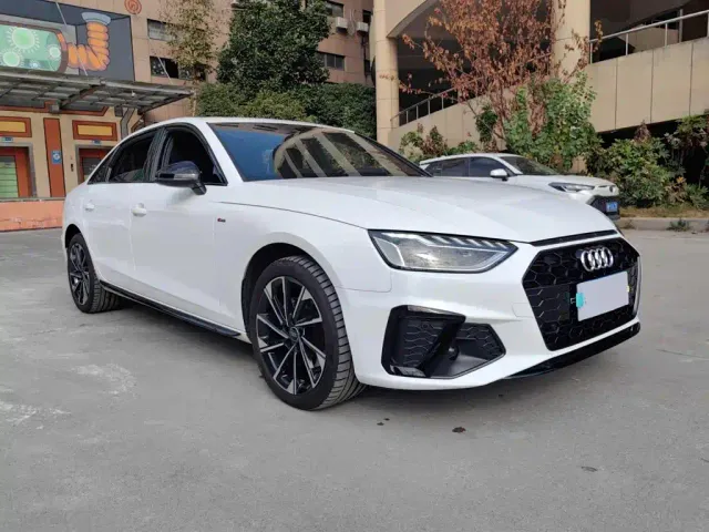 Audi A4L — Фото автомобиля 3
