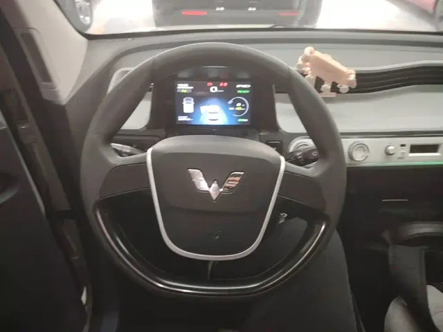 Wuling Hongguang Mini EV — Фото автомобиля 10