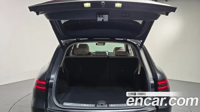 Genesis GV70 — Фото автомобиля 23