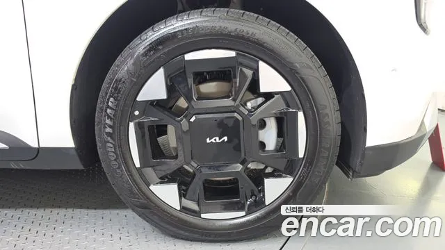 Kia Carnival — Фото автомобиля 6