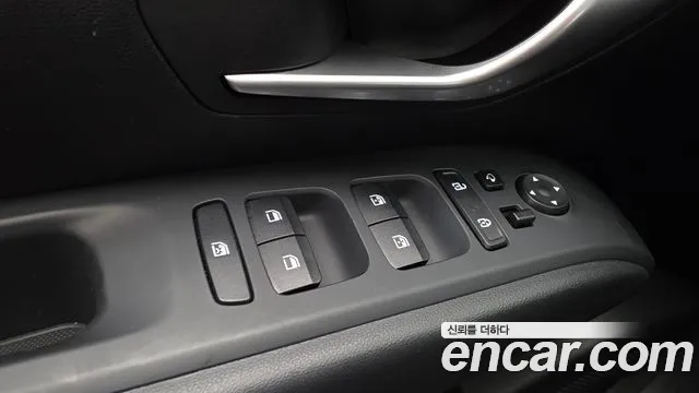 Hyundai Tucson Tucson (NX4) Дизель 2.0 4WD — Фото автомобиля 19