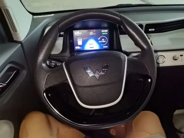 Wuling Hongguang Mini EV — Фото автомобиля 10