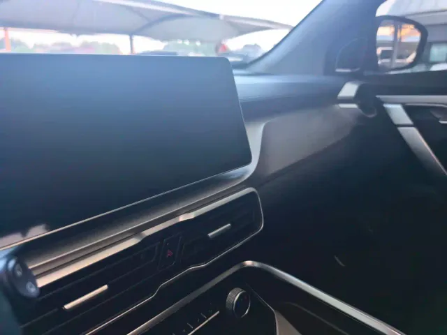 Geely Binyue 2021 1.4T DCT Diamond Edition — Фото автомобиля 8