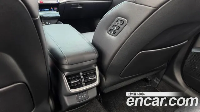 Hyundai Grandeur GN7 — Фото автомобиля 18