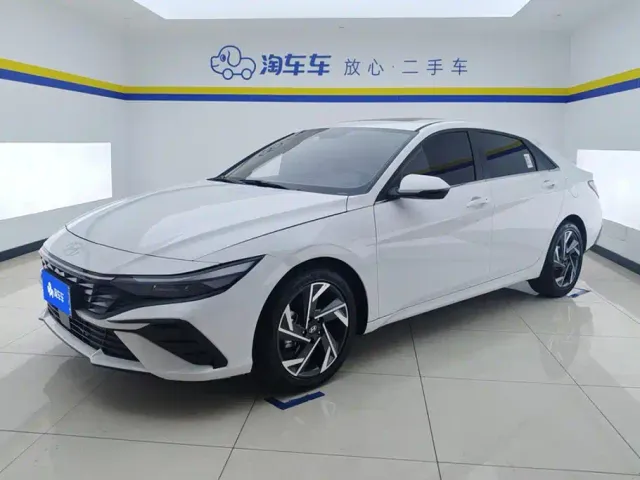 Фотография автомобиля — Hyundai Elantra