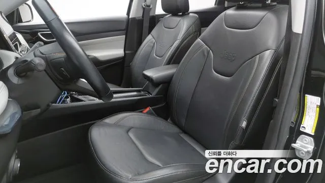 Jeep Compass 2nd Gen — Фото автомобиля 15
