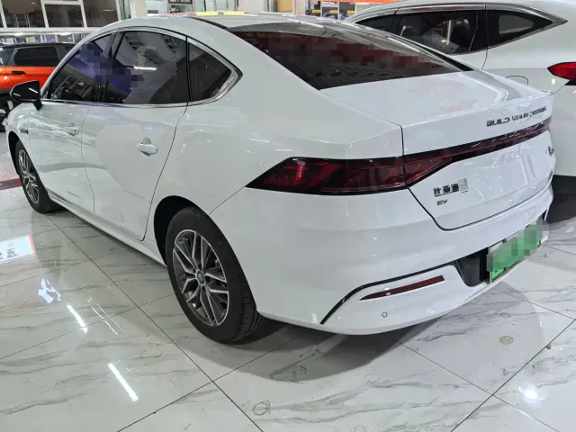 BYD Qin PLUS — Фото автомобиля 4