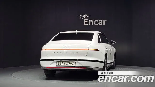 Hyundai Grandeur GN7 — Фото автомобиля 4