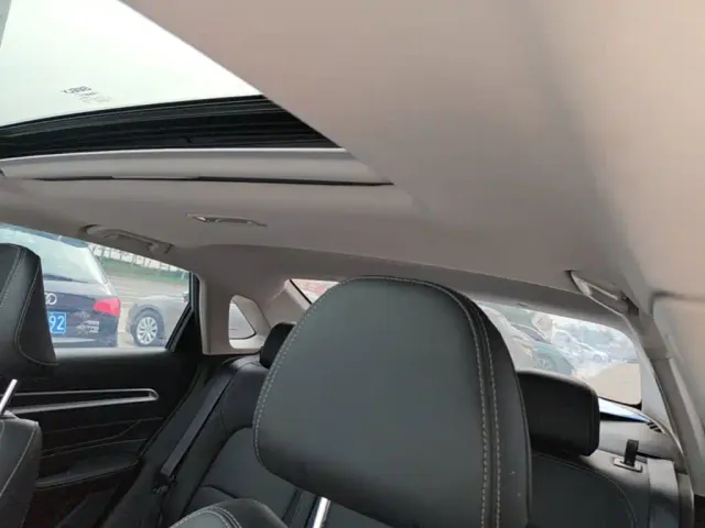 Geely Emgrand — Фото автомобиля 17