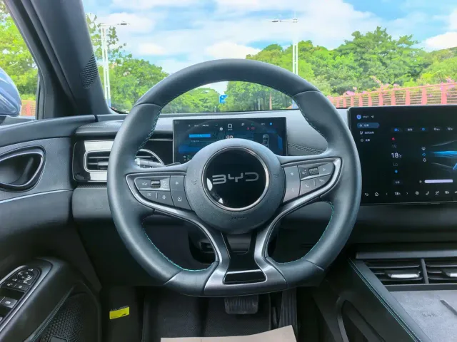 BYD Seal 06 — Фото автомобиля 8
