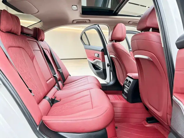 BMW 3 Series — Фото автомобиля 10