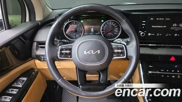 Kia Carnival Generation 4 — Фото автомобиля 19