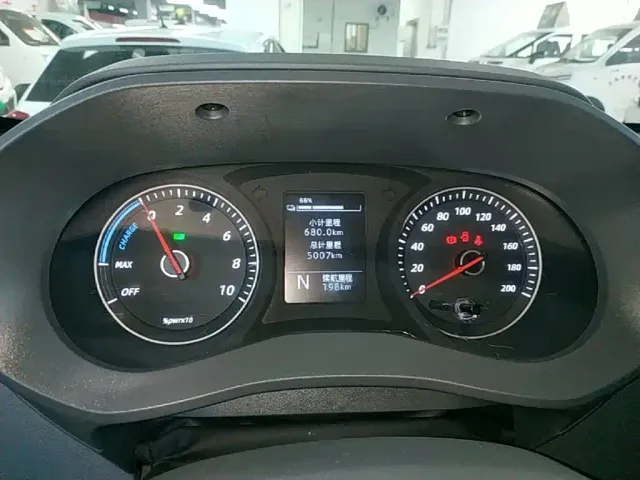Wuling Yangguang — Фото автомобиля 11