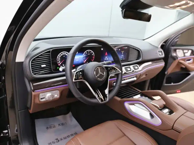 Mercedes-Benz GLE-Class — Фото автомобиля 14