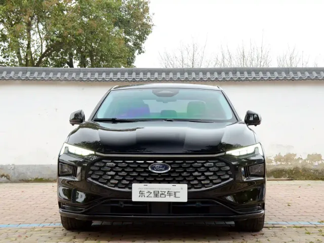 Ford Mondeo — Фото автомобиля 2