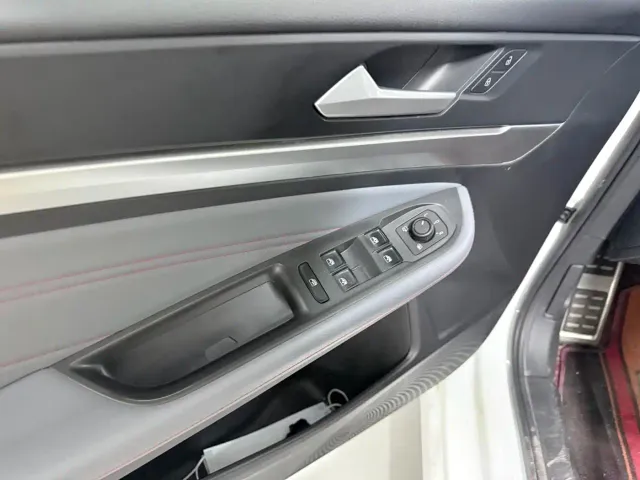 Volkswagen Lamando — Фото автомобиля 6