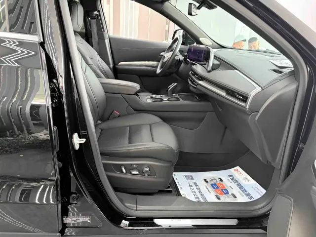 Cadillac XT4 — Фото автомобиля 19