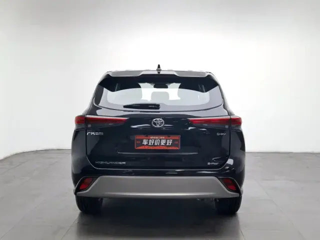 Toyota Highlander — Фото автомобиля 4