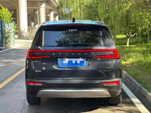 Hyundai Custo — Фото автомобиля 5