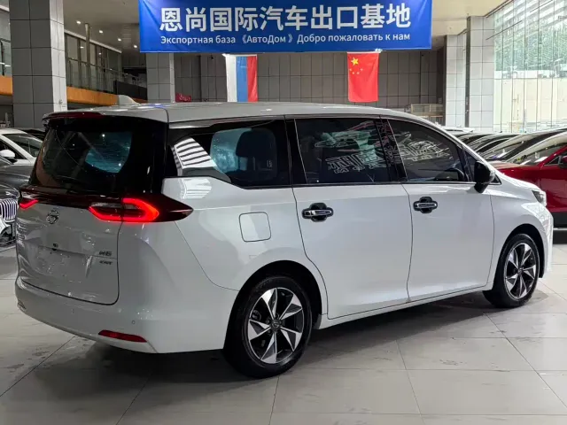GAC Trumpchi M6 — Фото автомобиля 9
