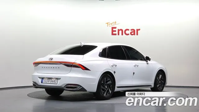Hyundai Grandeur (New) Hybrid — Фото автомобиля 2