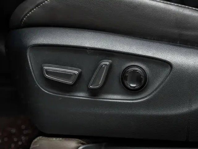 Toyota Granvia — Фото автомобиля 15