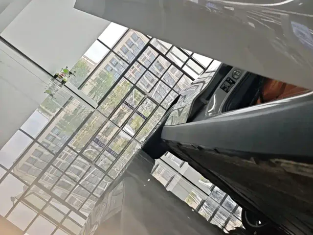 Leapmotor C10 — Фото автомобиля 20