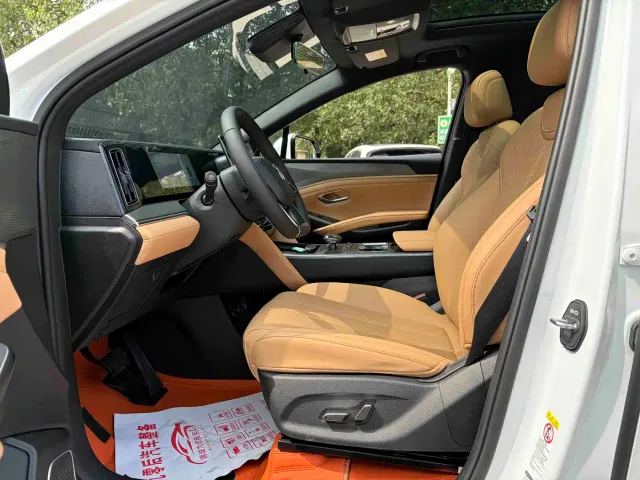 BYD Song L DM-i — Фото автомобиля 11