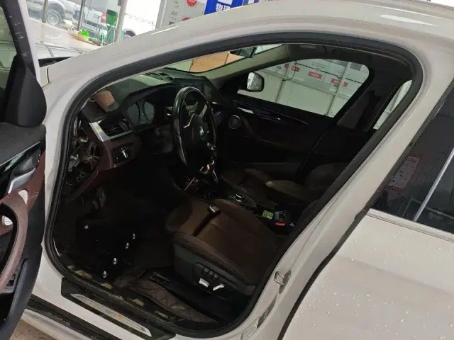 BMW X1 — Фото автомобиля 5