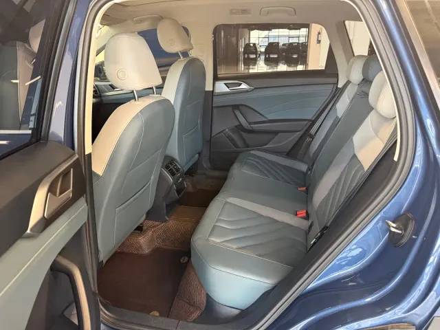Volkswagen Tharu — Фото автомобиля 6