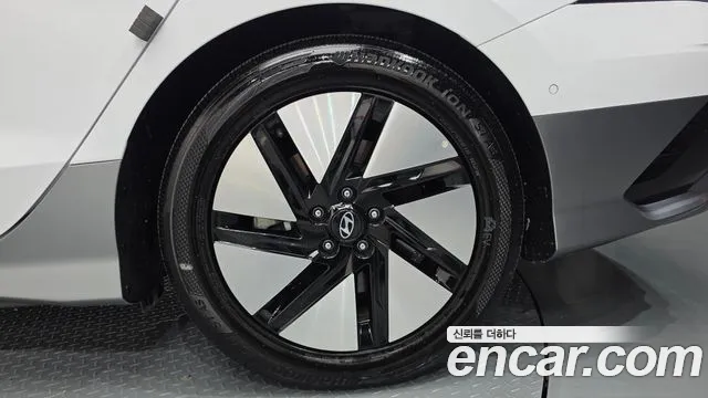 Hyundai Ioniq 6 — Фото автомобиля 6