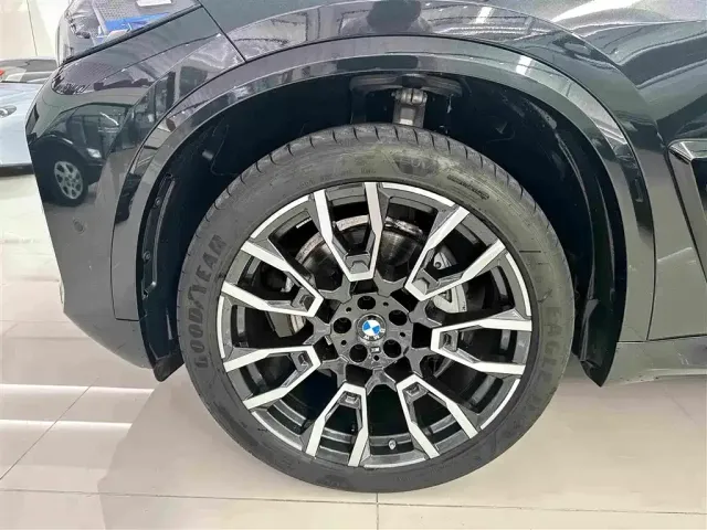 BMW X5 — Фото автомобиля 4