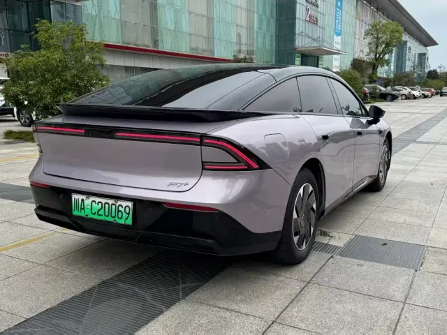 Xpeng P7+ — Фото автомобиля 9